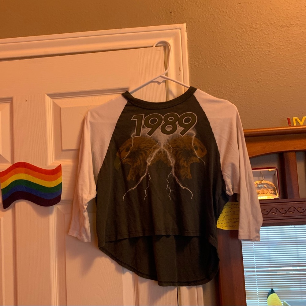 1989 crop top shirt